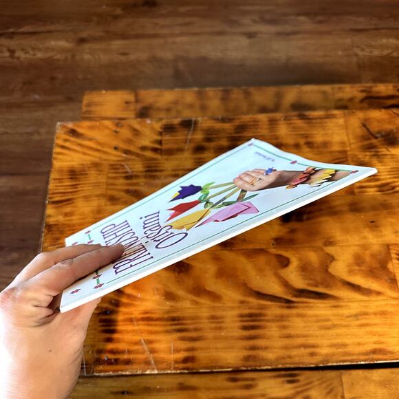 Vintage 2000 Girls Wanna Have Fun Friendship Origami Paperback Book - Picture 10 of 10